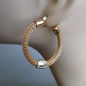 Gold W/Silver Tone Mesh Hoop Earrings Two Tone Mixed Metals Gorgeous Unique